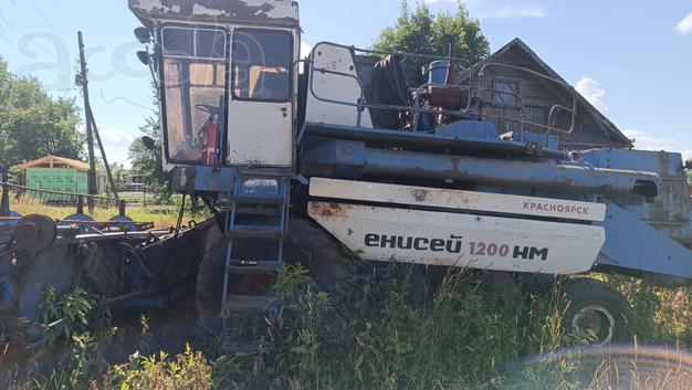 Продажа зерноуборочного комбайна Енисей 1200-НМ